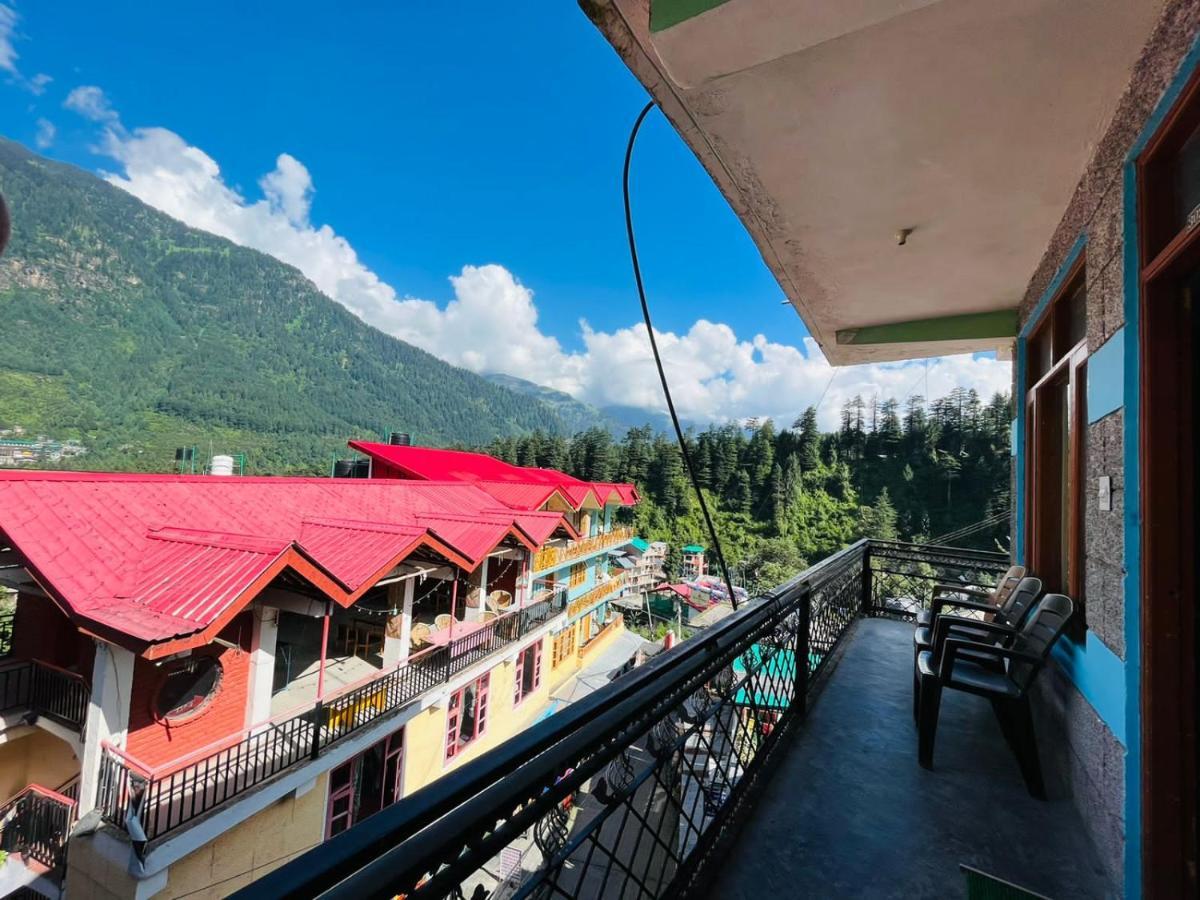Non Stop Cafe Hostel & Stay Manali  Exterior photo